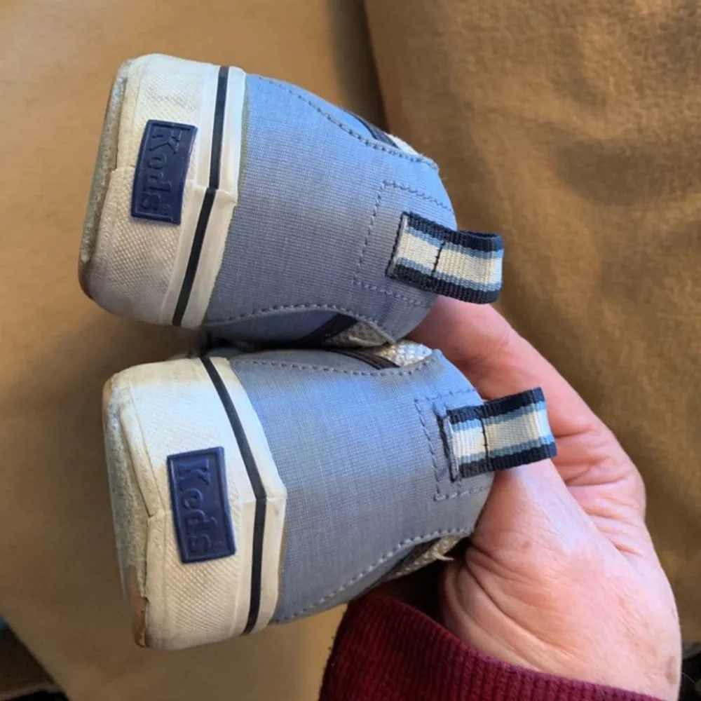 Less - Picture 2 of 2